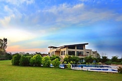 The Golden Tusk By Ivory Destinations, Lansdowne