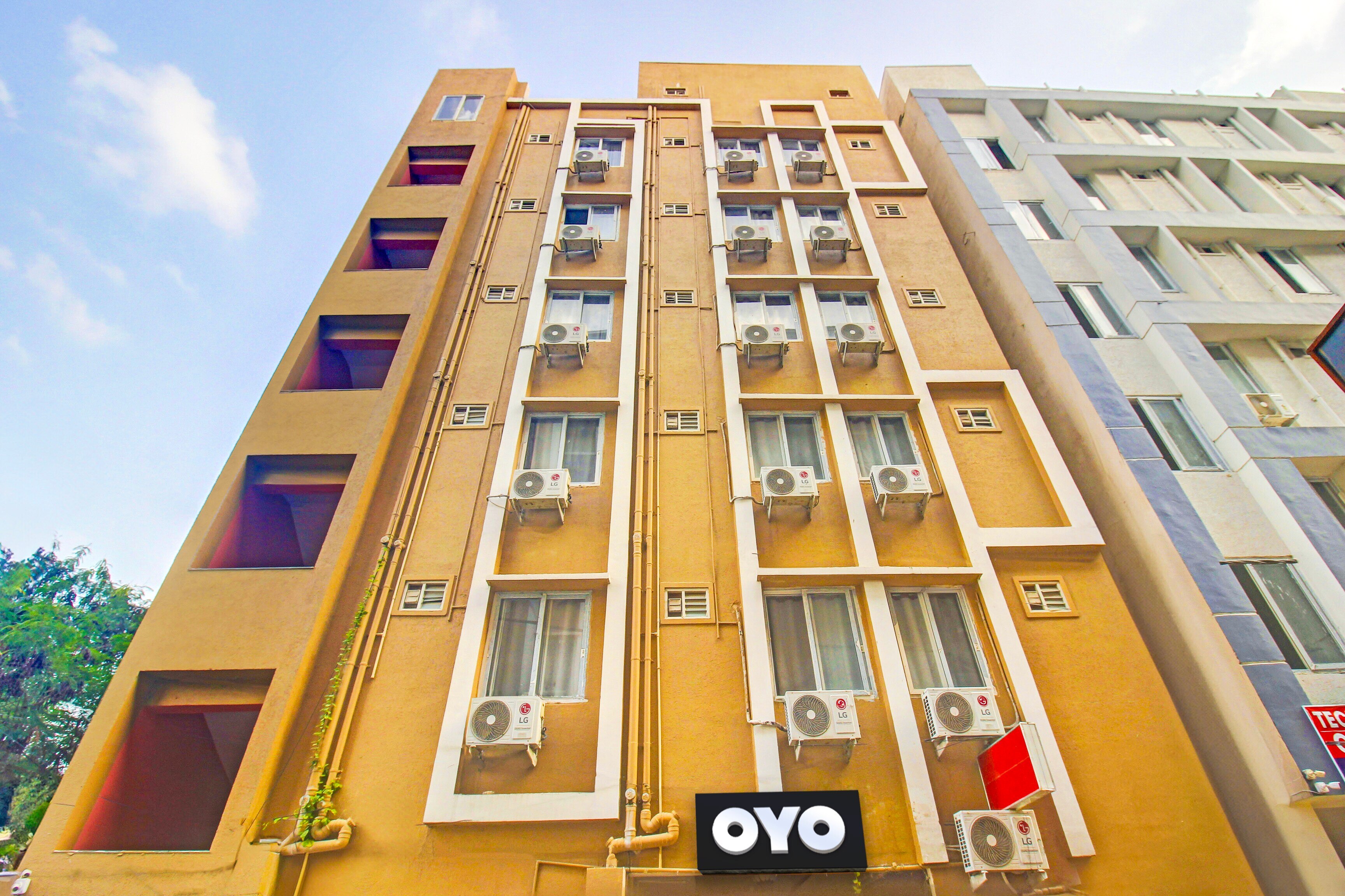 Hotel O Jaswithaa Mukkanti Homes - Tap to explore photos