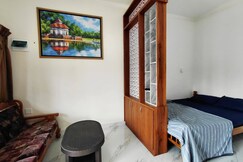 AGM Homestay - AC Modern Studio Suite with Kitchen & Bath, Udupi