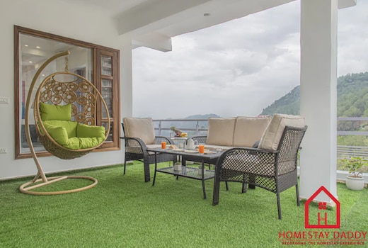 WHITE DOVE- Fancy 2bhk Apartment- By HomestayDaddy
