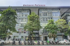 Hotel Unicorn, Surat