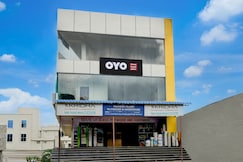 Hotel O Royal Plaza, Ibrahimpatnam