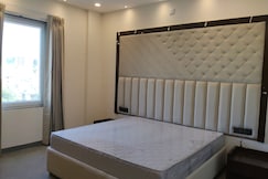 HOTEL BRICK AND BASALT, Udaipur