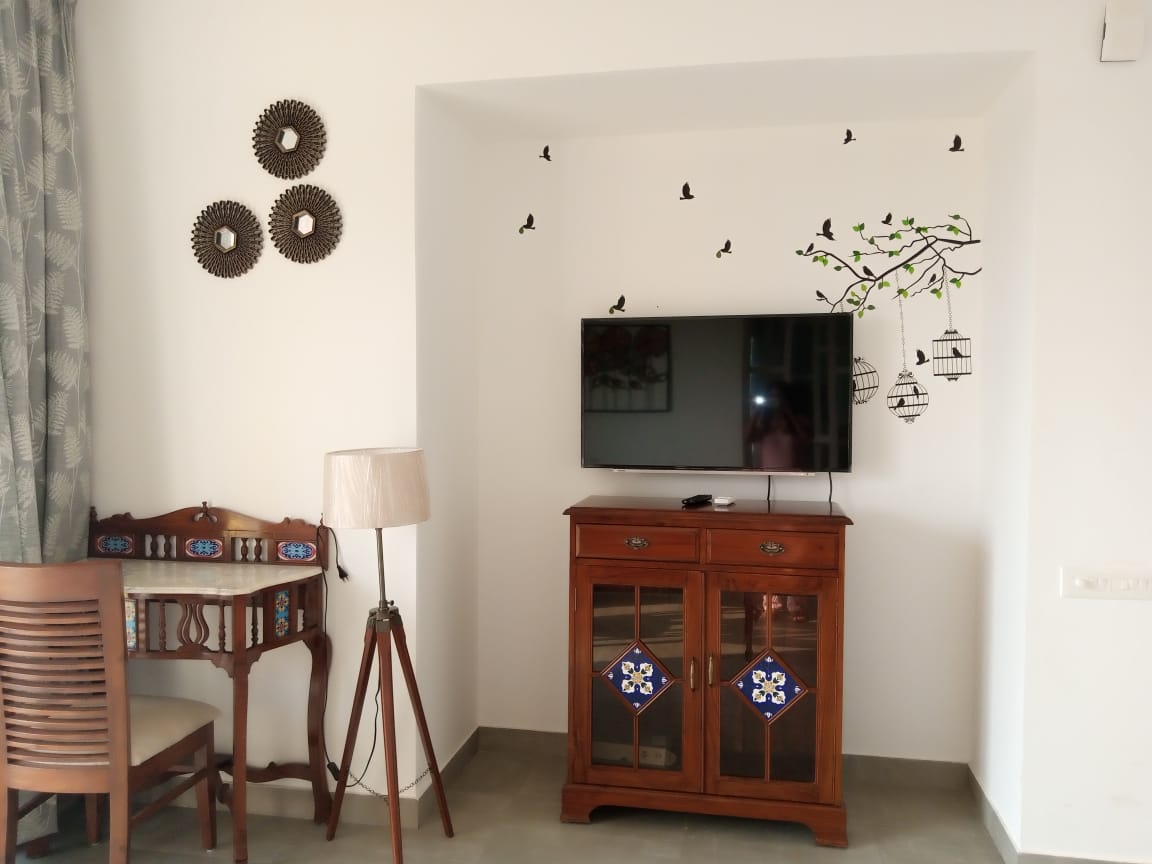 Spacious Apartment in North Goa - Tap to explore photos