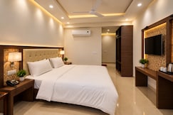 Hotel Solitaire, Ambala