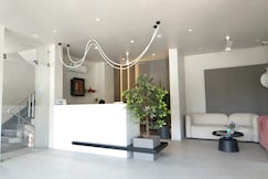 Hotel Deepgiri, Solapur