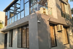 Yansh Villa presence of nature peace and greenery, Dahanu