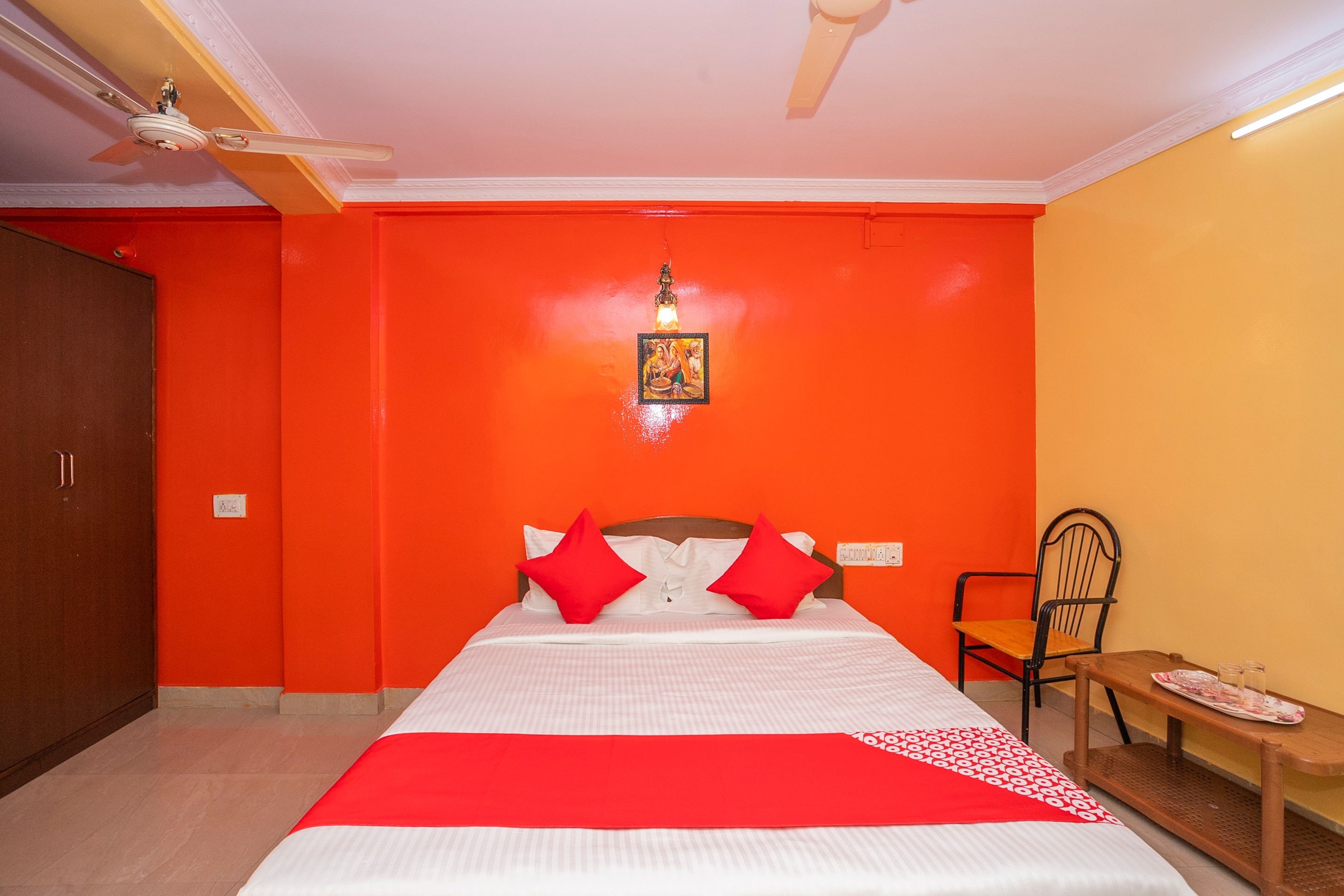 Hotel O Royal Inn Near Iskcon Temple Bangalore - Tap to explore photos