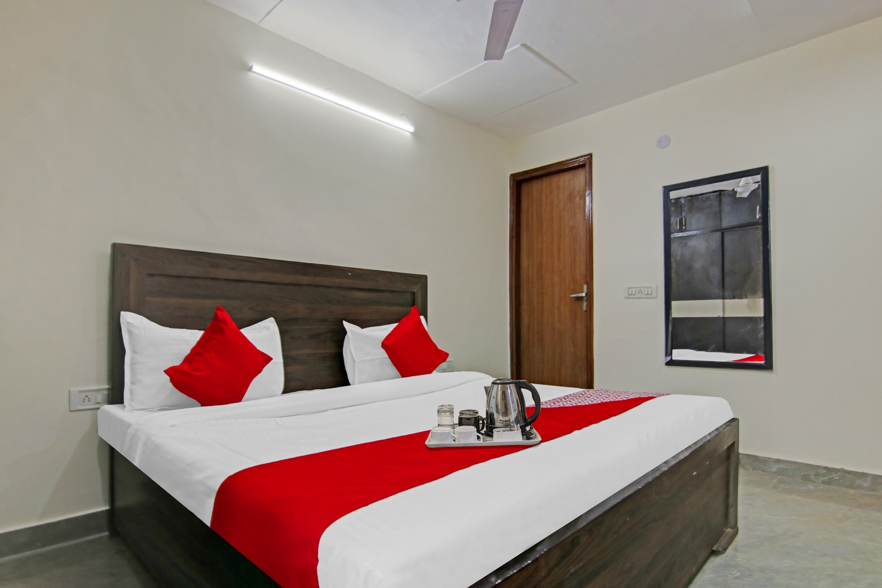 Hotel O King Stay Near Tdi Mall - Tap to explore photos