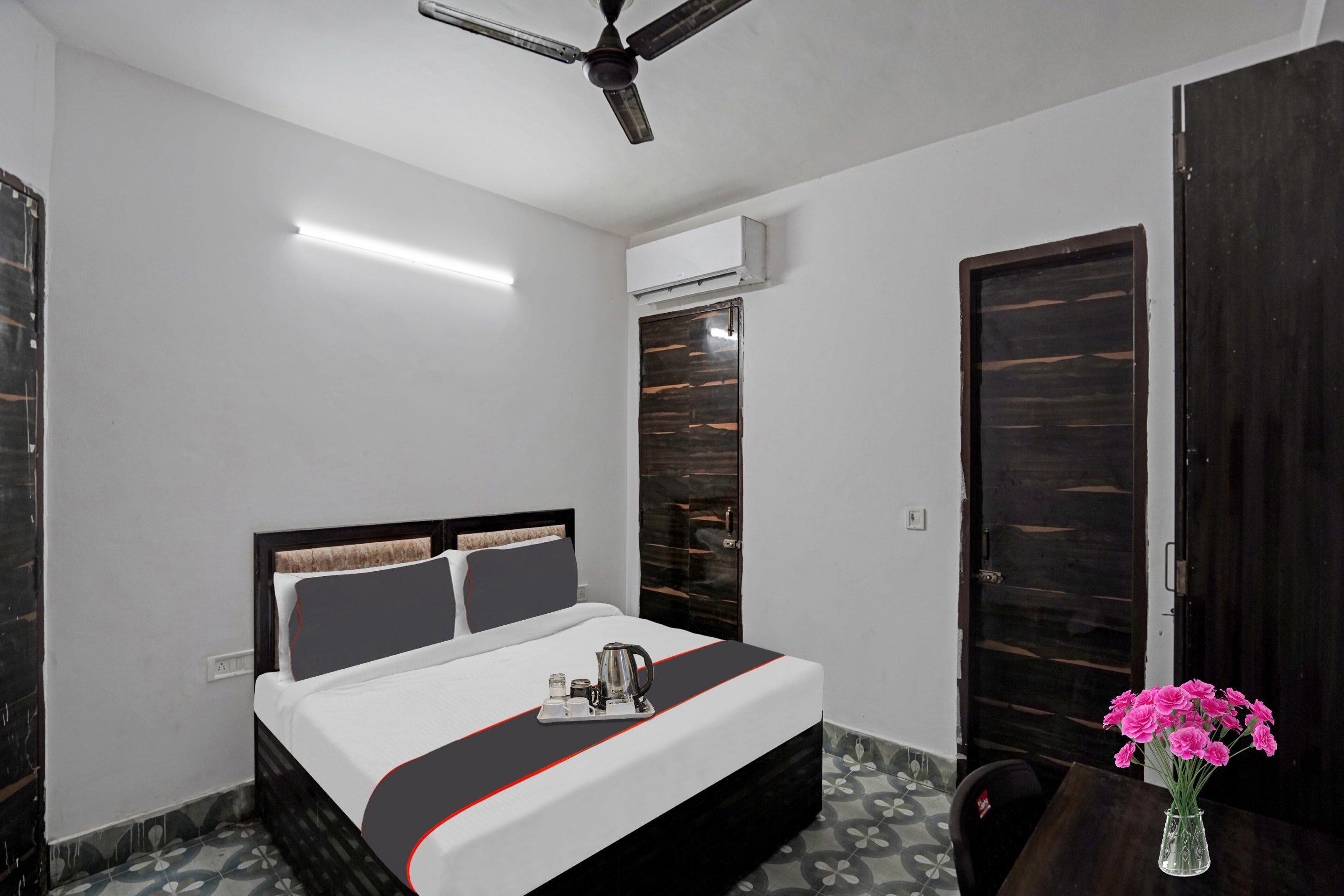 Hotel O SK Residency Rohini - Tap to explore photos