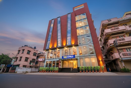 FabHotel The Royal Suites - Nr. Gopalan innovation mall