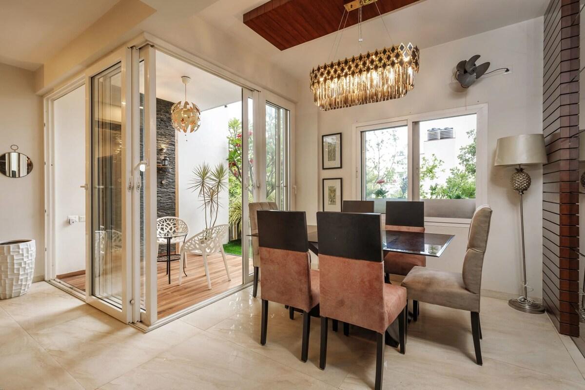 Indigo Apartment by Red Olive|3BHK|Pool|Nr Manyata - Tap to explore photos