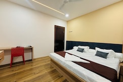 Hotel om Sai Samarth lodging, Chhatrapati Sambhajinagar