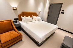 Hotel Nova Ways, Surat