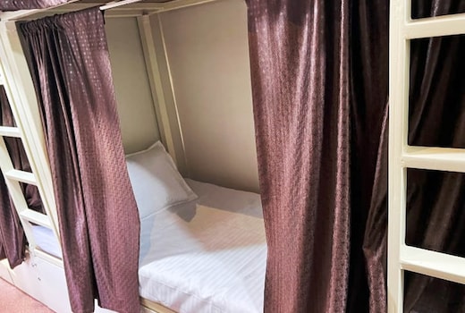 New Rest Inn AC Dormitory