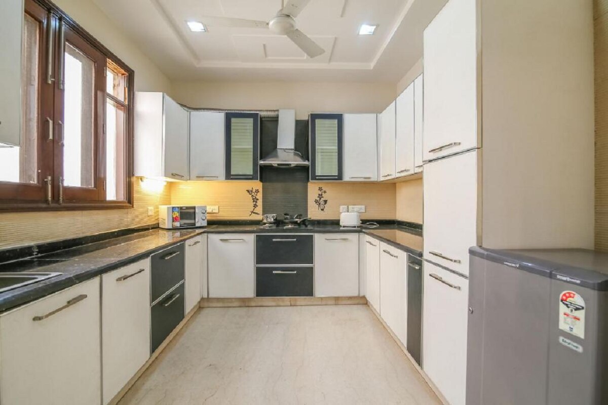 Hostie Sarvada 3 BHK - Tap to explore photos