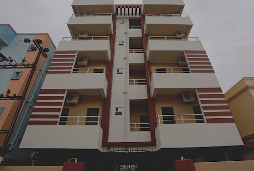 Super OYO 17276 The Maple Tree Hotels