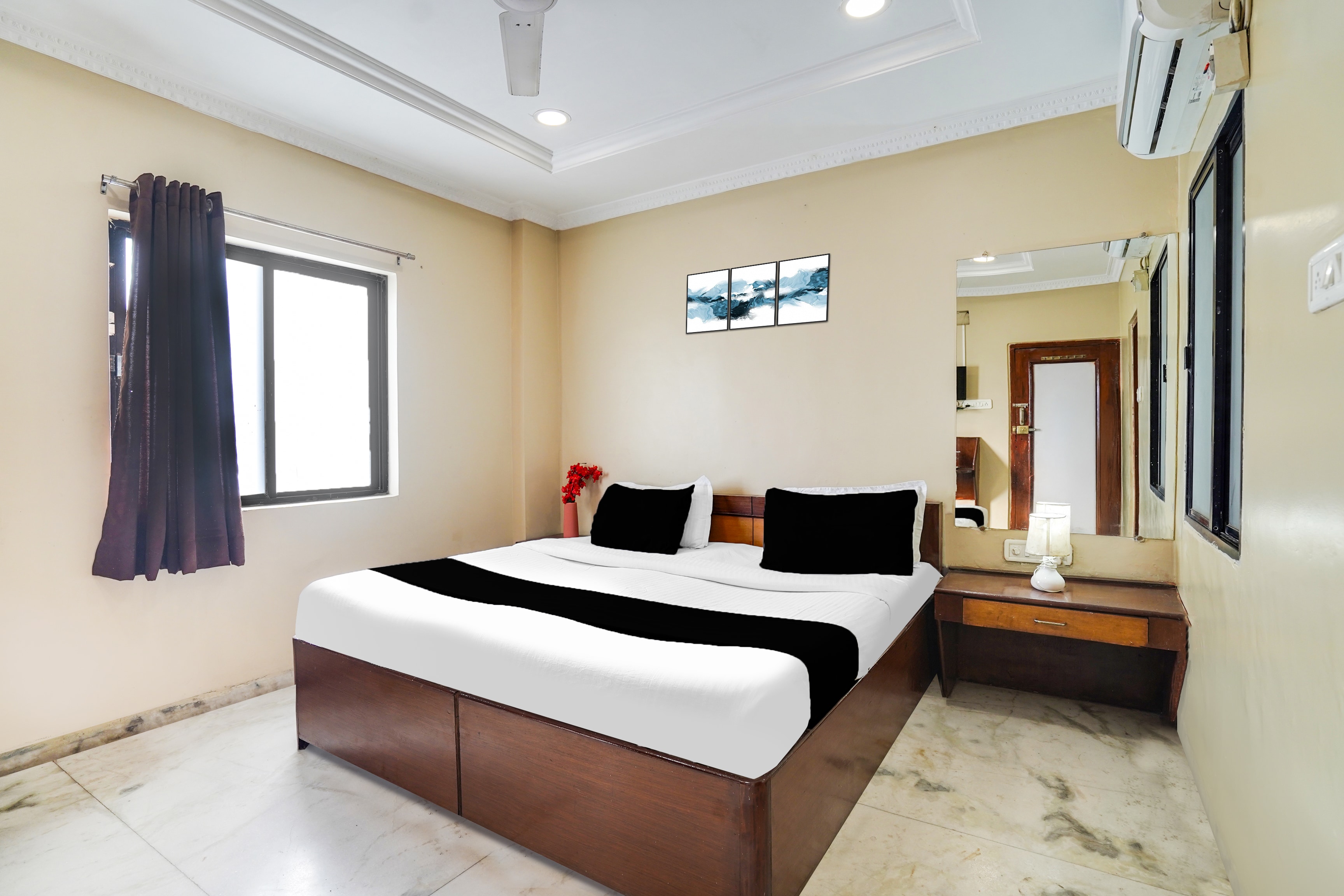Hotel O Pithampur Formerly Ganga Residency - Tap to explore photos
