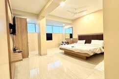 Hotel Sunshine, Baramati