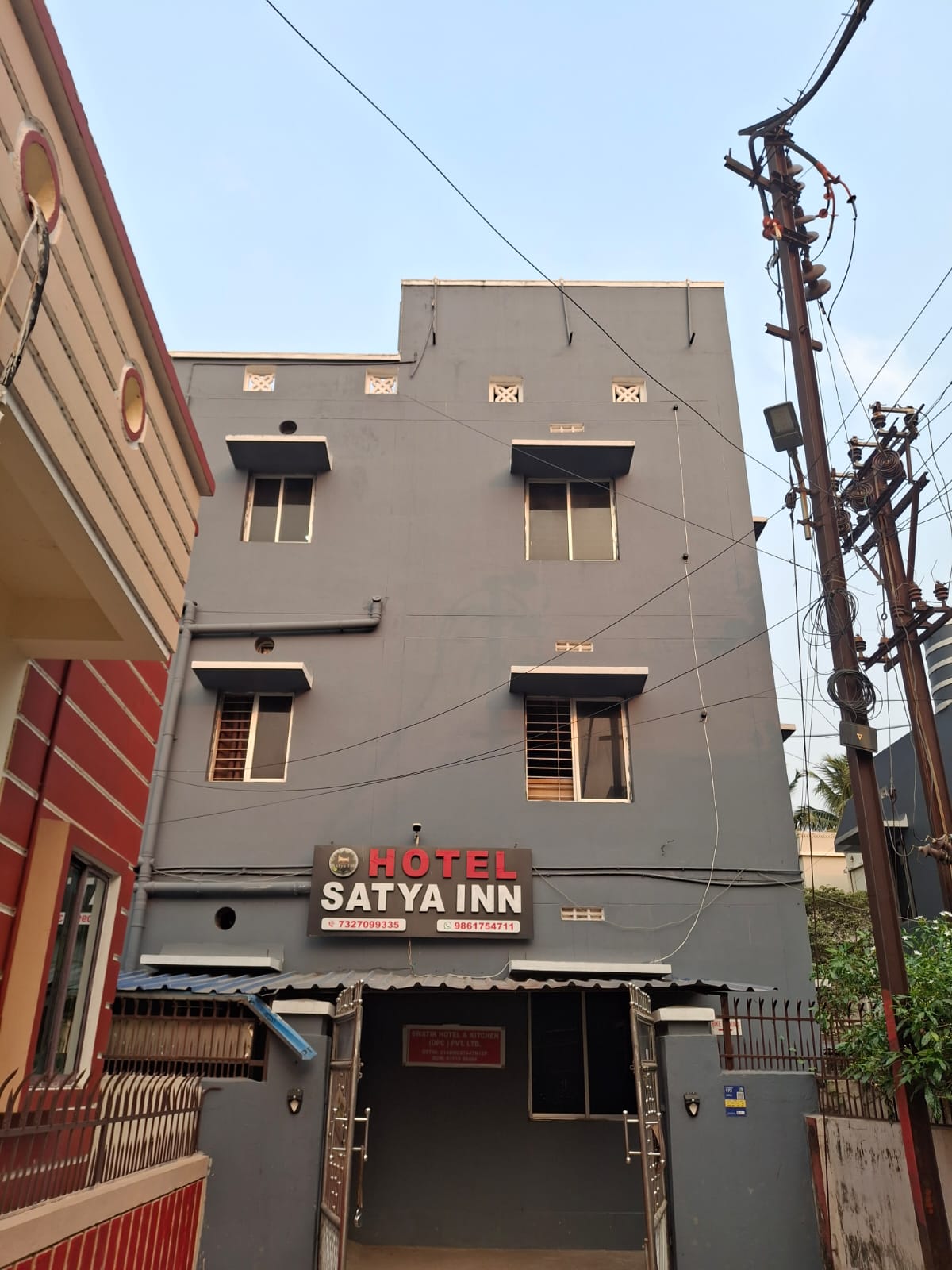 Hotel Satya Inn - Tap to explore photos