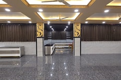 HOTEL INDI PALACE, Indi