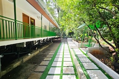 Nutmeg Farmstay 4BHK with pool, Vadakkencherry, Chittur