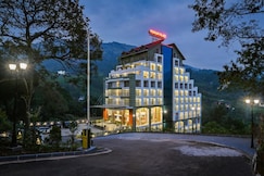 Golden Munnar Palace By Hawk Hospitality, Munnar
