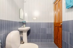 Beach View Luxury 2 BHK near Candolim with Pool, Goa
