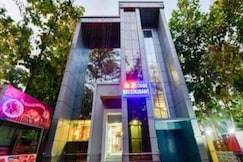 M R Residency, Kayamkulam