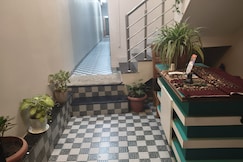 Hotel Madhav Bhakta Nivas, Latur