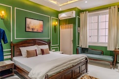 Aranya - Royally Designed Suite Room near Soadal, Jaipur