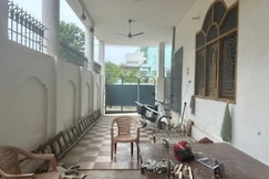 Kashi Dham Ashram, Pilibhit