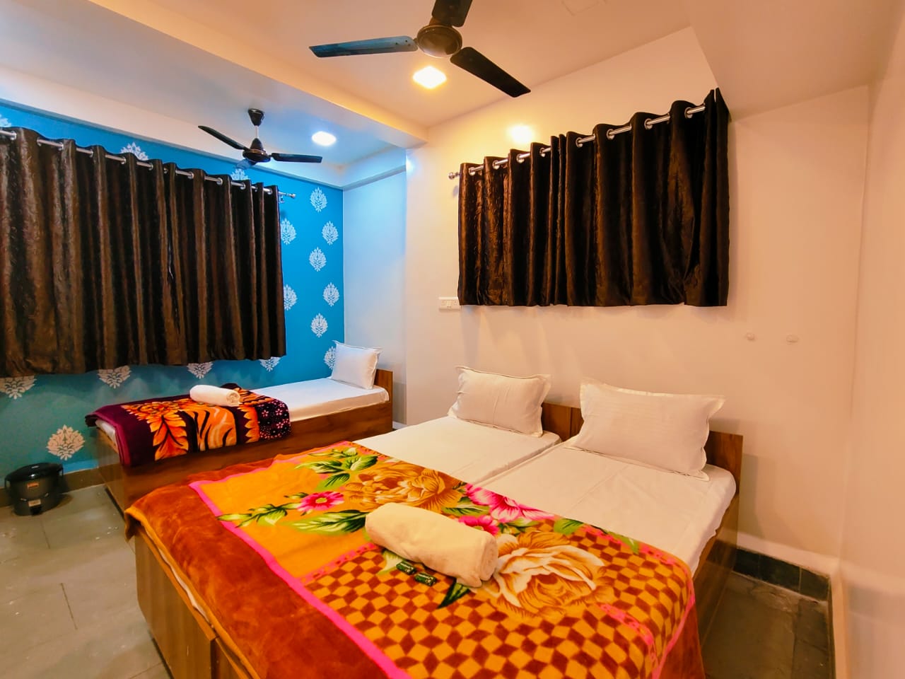 Amrutwa Guest House - Tap to explore photos