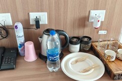 Happy Home Stay Near Pari Chowk  Omaxe trade, Dadri