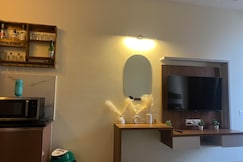 Serenee Stayy, Greater Noida