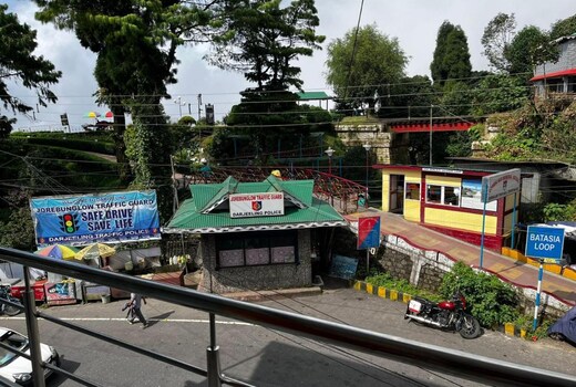 Pratha ||Entire 2 BHK Apartment With Kitchen