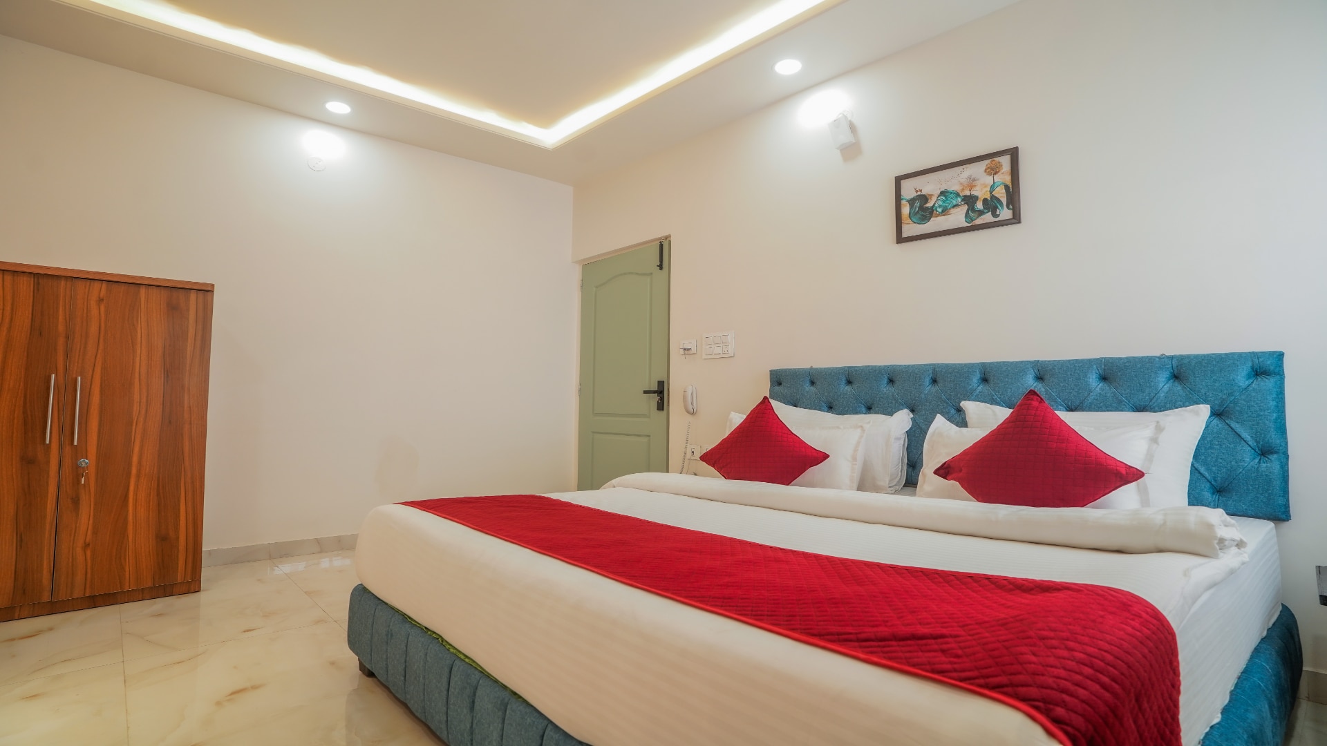 Hotel The Hidden Door-Near Jaipur Airport - Tap to explore photos