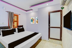 Hotel O The Moksh Inn Guest House, Varanasi