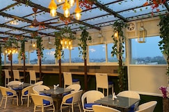 Hotel Bahl Regency, Dera bassi