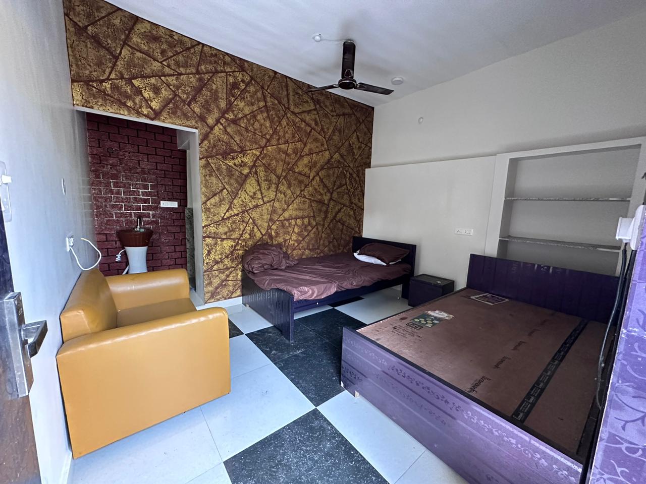 Shree shyam hotel - Tap to explore photos