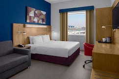 HOLIDAY INN EXPRESS DUBAI AIRPORT, Dubai