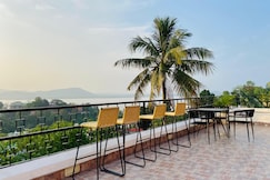 The Manor Villa Stays | Brahmaputra View, Guwahati