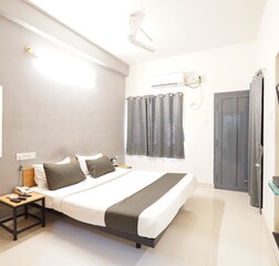 Deluxe Room With Balcony