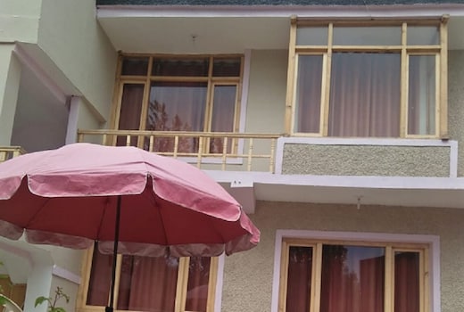 Moon Palace Homestay | Rooms & Meals