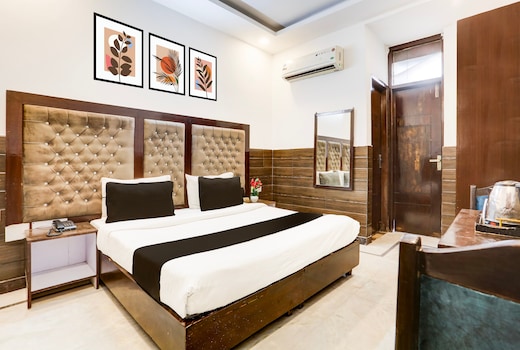 Collection O Mahipalpur near Airport Formerly Jindal Palace