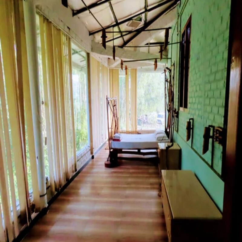 Corbett House - Tap to explore photos