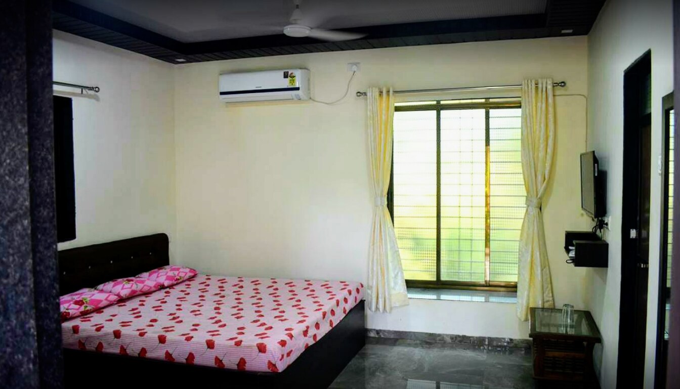 Yashpradha Holiday Home  - Tap to explore photos