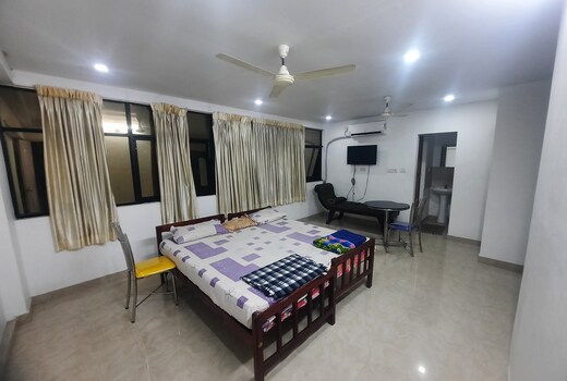 Green Garden Apartments