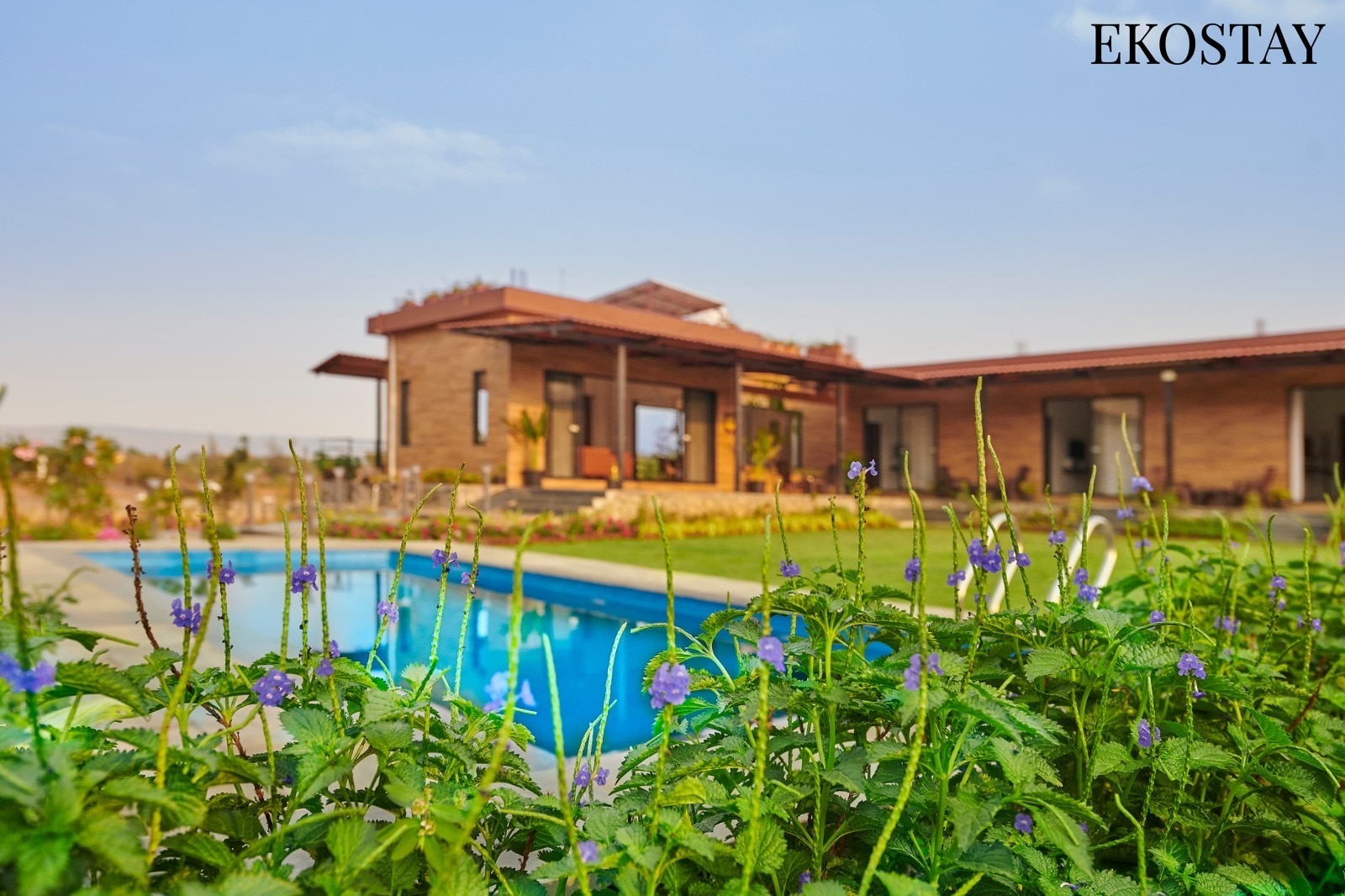 EKOSTAY - Vayu Villa - Tap to explore photos