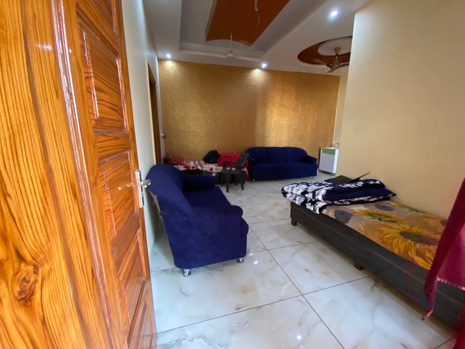 Race Course Homestay | In the heart of City - Tap to explore photos